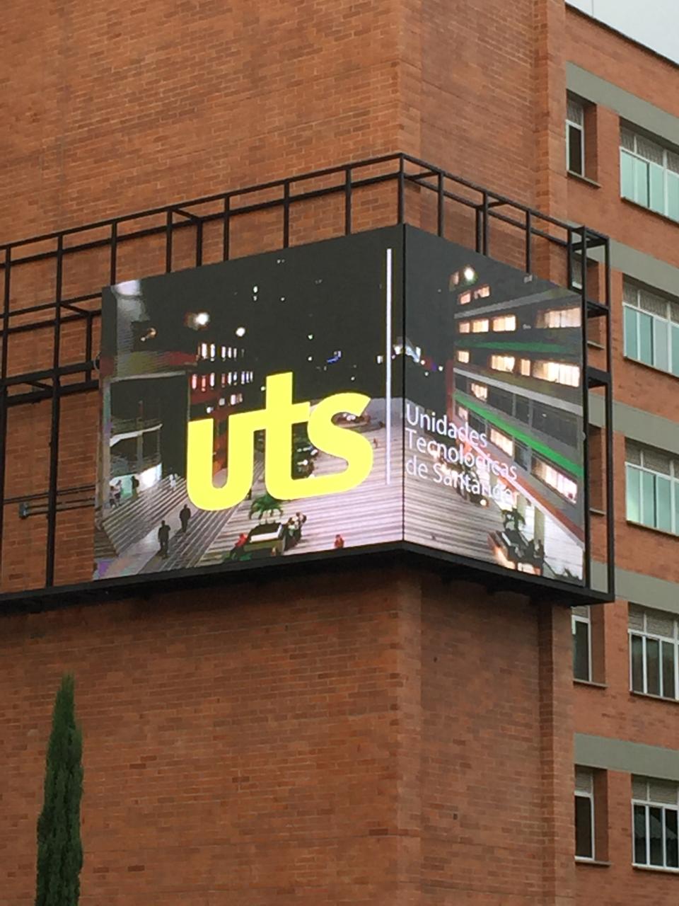 Pantallas Exteriores